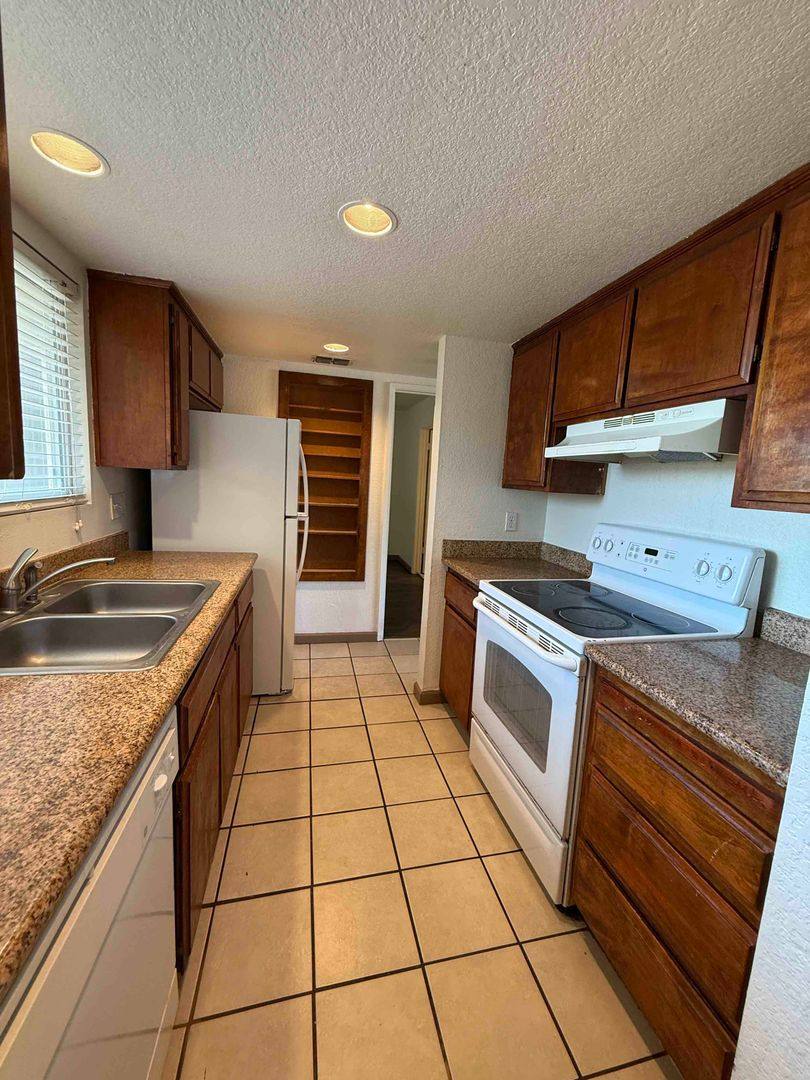 Condo for rent at 5609 Odea Dr #C, Sacramento, CA 95824