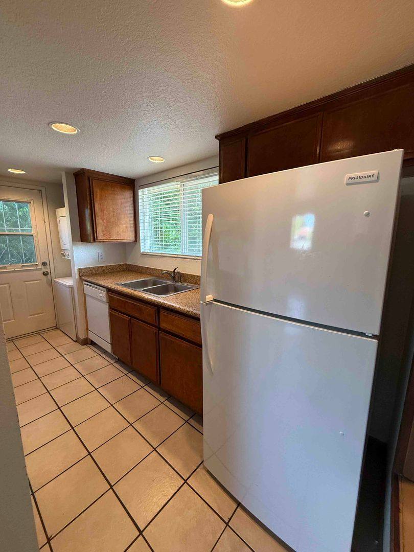 Condo for rent at 5609 Odea Dr #C, Sacramento, CA 95824