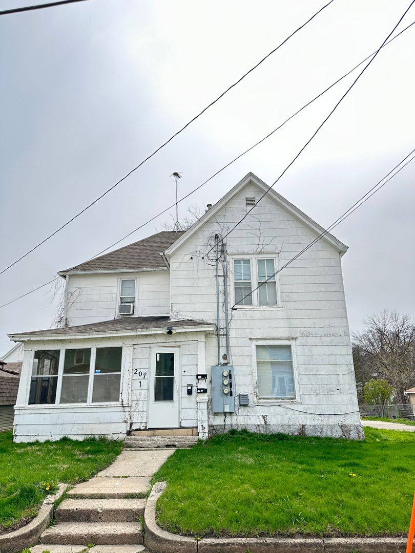 Apartment for rent at 207 K St, Fort Dodge, IA 50501