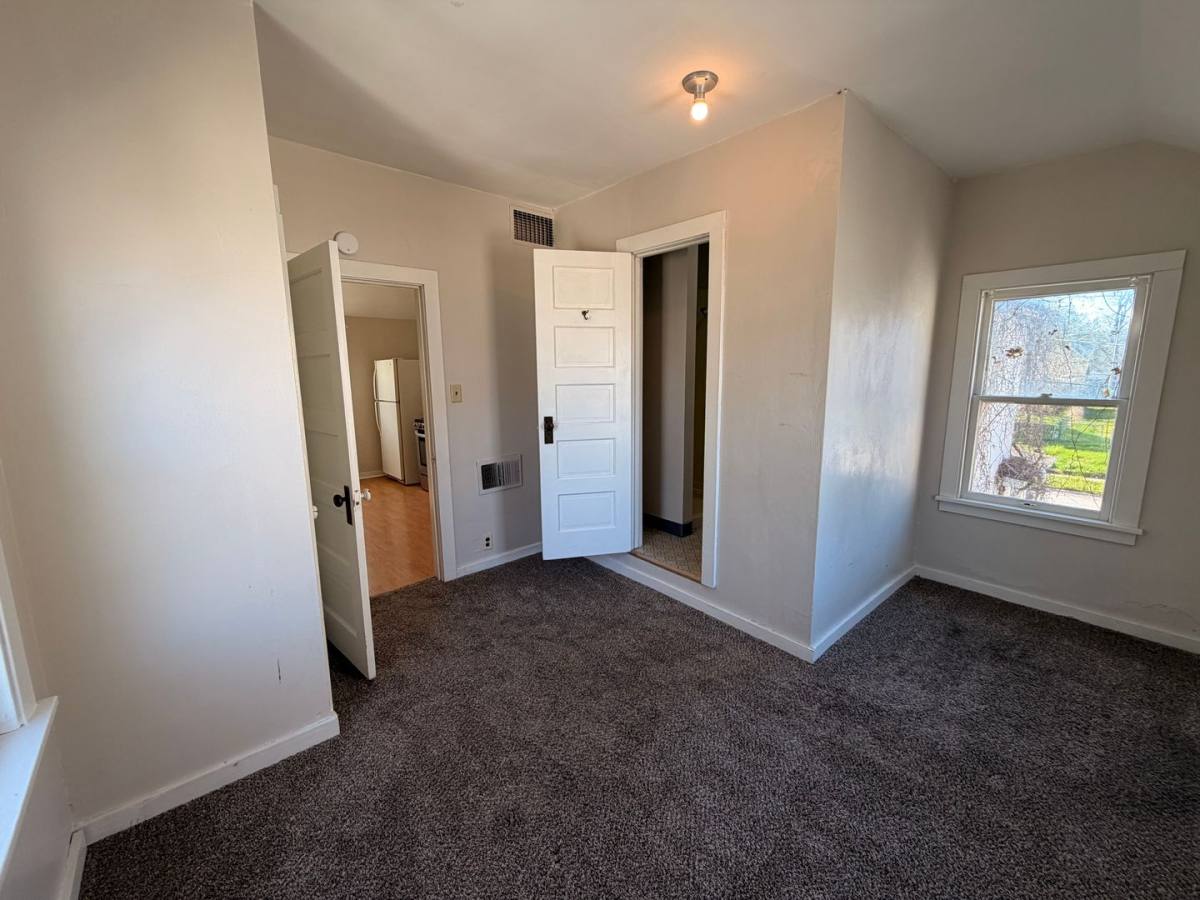 Apartment for rent at 207 K St, Fort Dodge, IA 50501