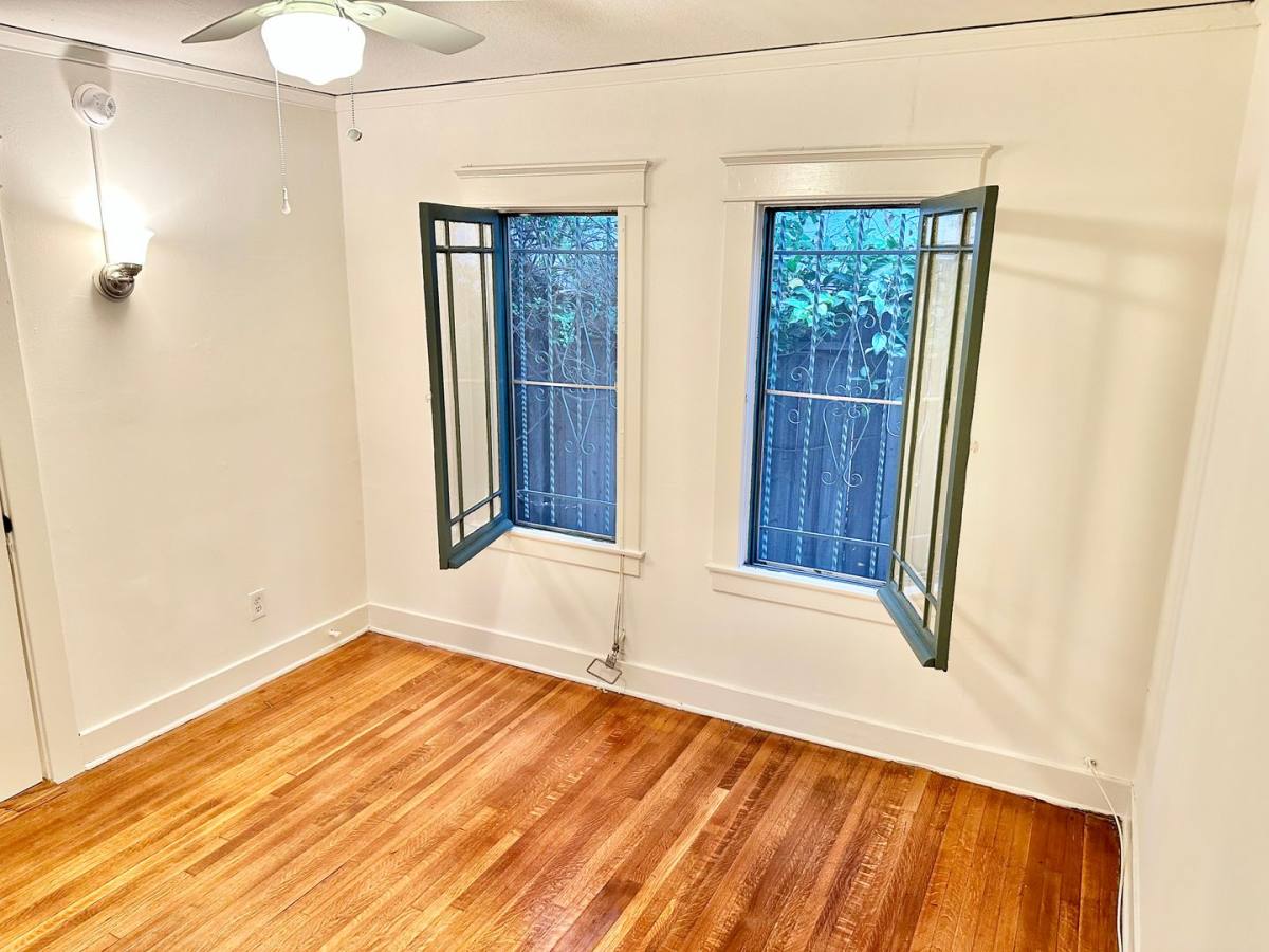 Apartment for rent at 715 Crestmoore Place, Venice, CA 90291