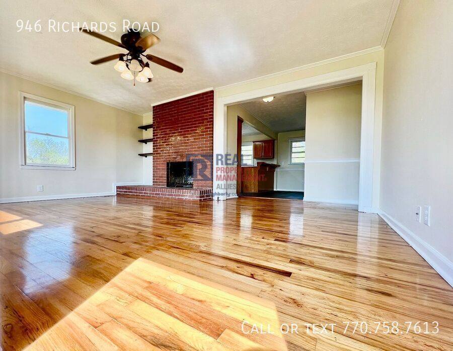 House for rent at 946 Richards Rd, White, GA 30184