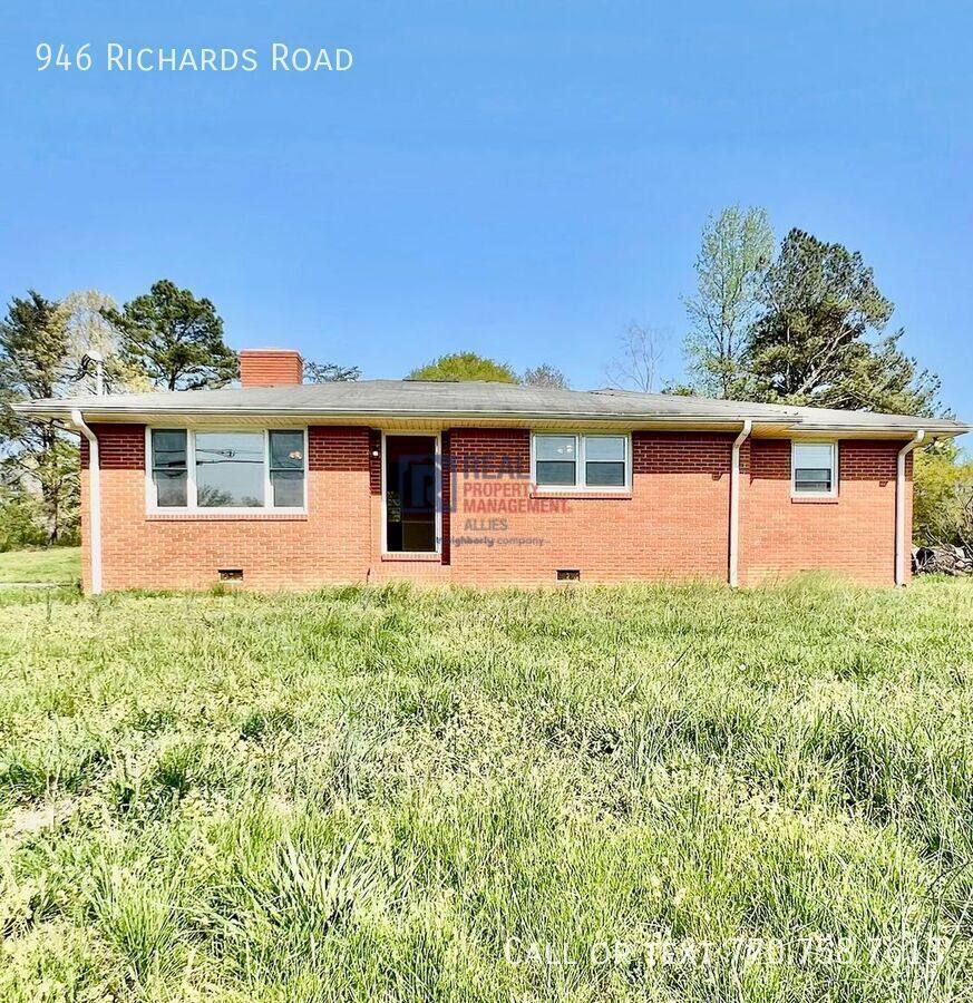 House for rent at 946 Richards Rd, White, GA 30184