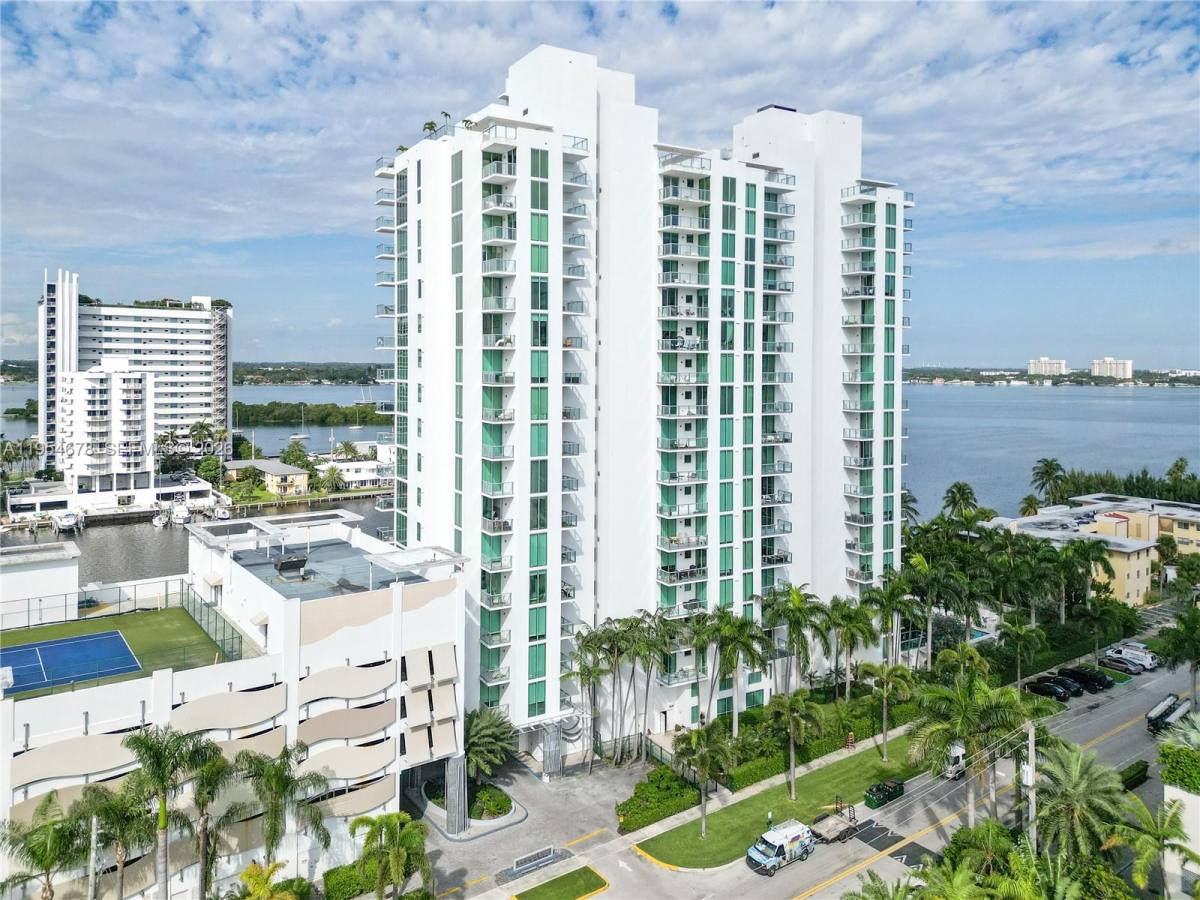Apartment for rent at 7928 E Dr #303, Miami Beach, FL 33141