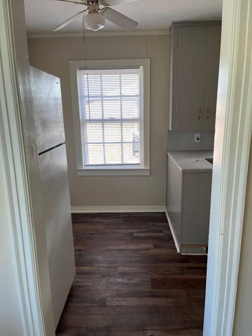 Apartment for rent at 913-915 S 22nd, Fort Smith, AR 72901
