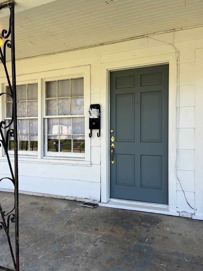 Apartment for rent at 913-915 S 22nd, Fort Smith, AR 72901