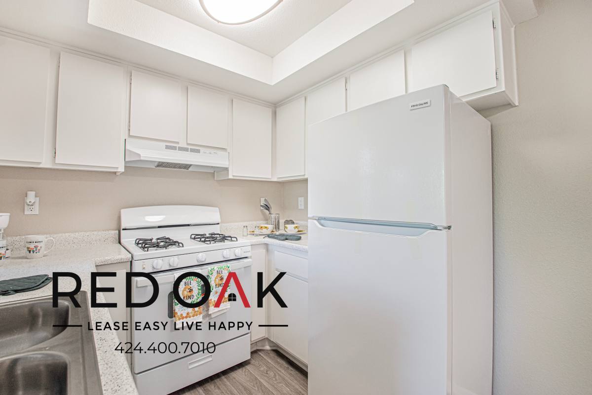 Condo for rent at 551 N Santa Fe St #17, Hemet, CA 92543