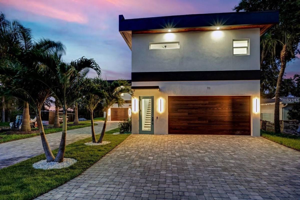 House for rent at 711 Tropical Dr, Bradenton, FL 34208