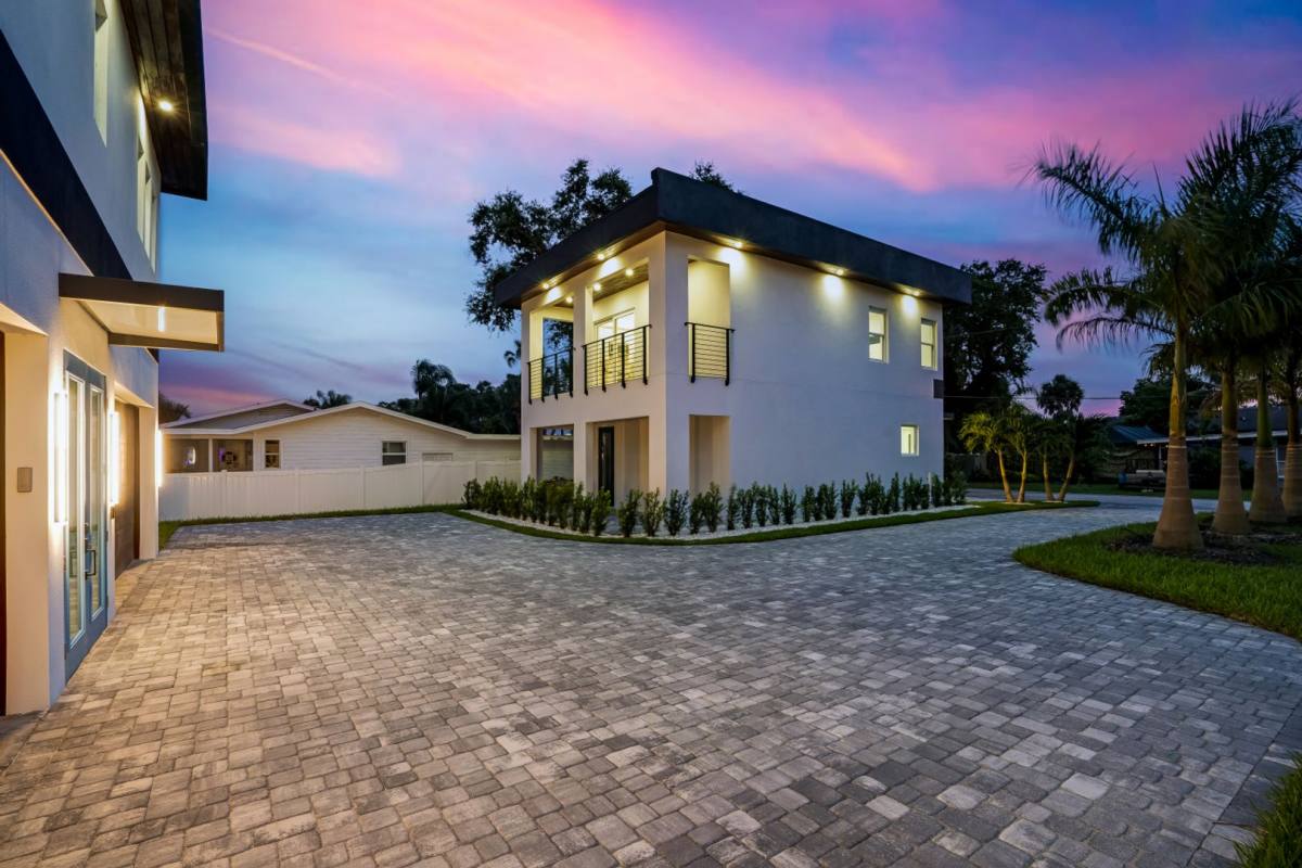 House for rent at 711 Tropical Dr, Bradenton, FL 34208