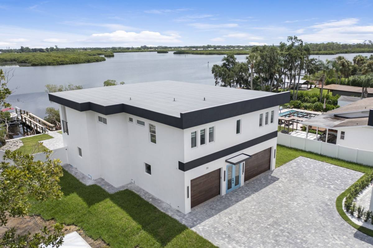 House for rent at 711 Tropical Dr, Bradenton, FL 34208