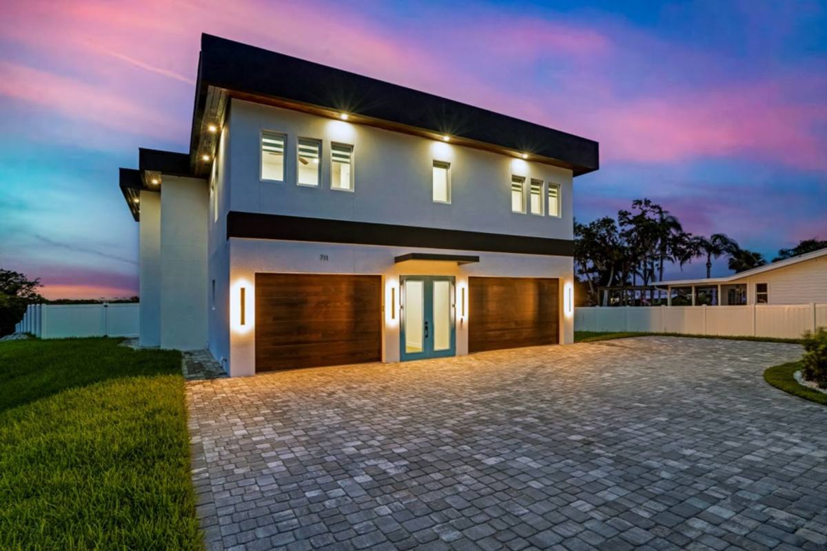 House for rent at 711 Tropical Dr, Bradenton, FL 34208