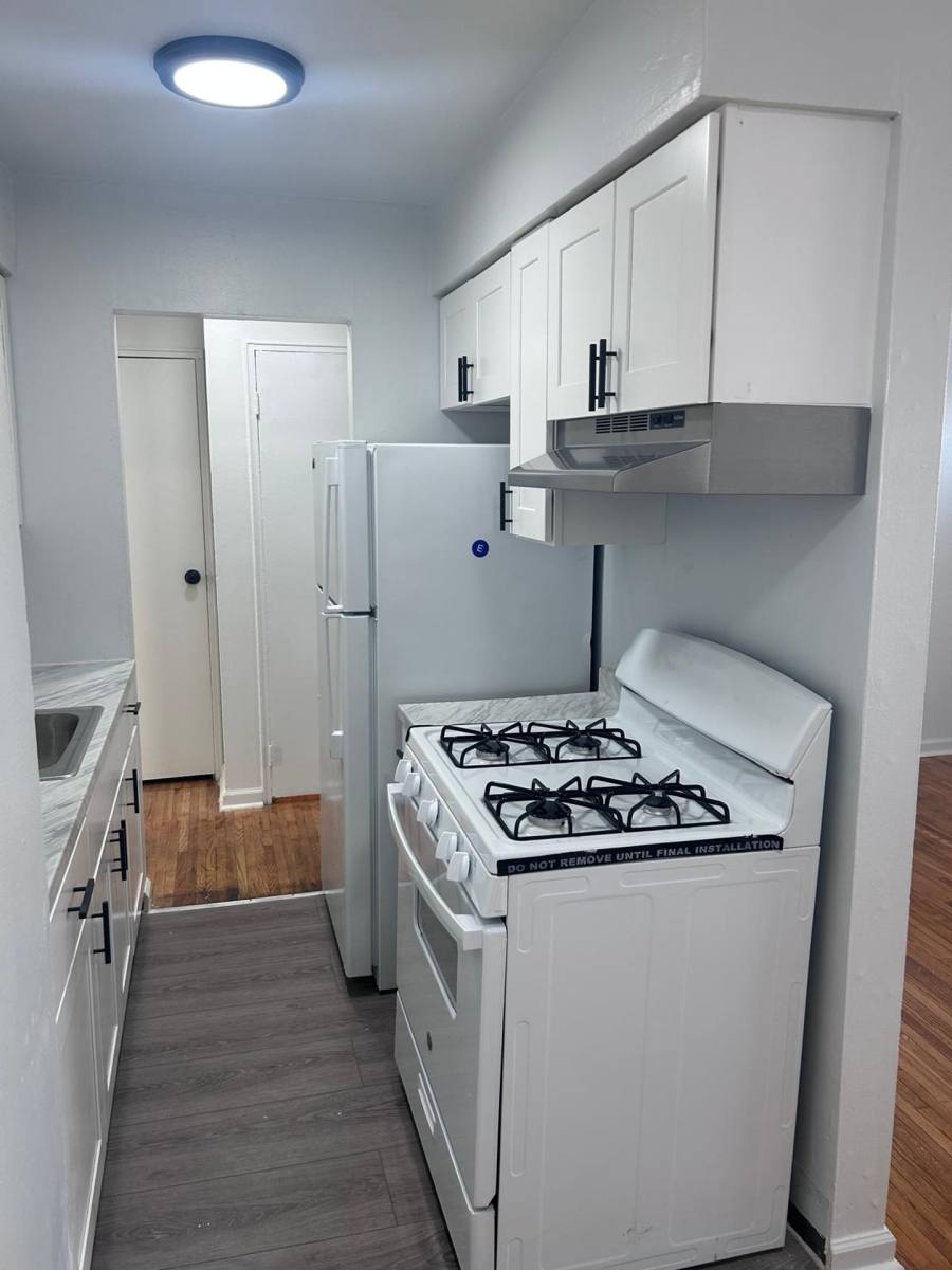 Apartment for rent at 1100-1110 W 7th St, Plainfield, NJ 07063