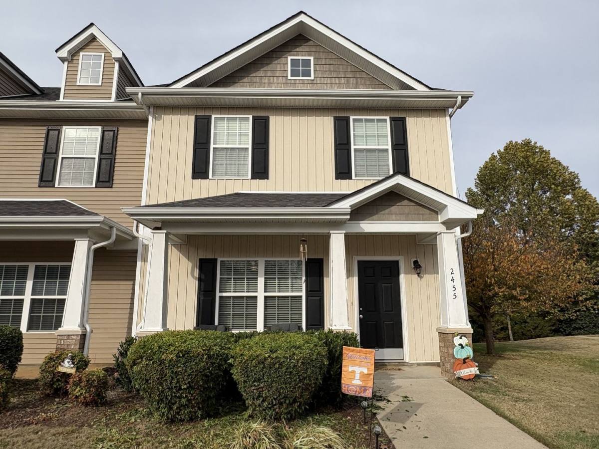 Townhouse for rent at 2455 New Holland Circle, Murfreesboro, TN 37128