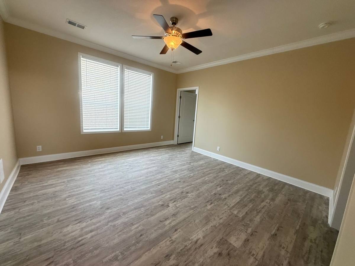 House for rent at 631 Imogene Dr, Gilbertsville, KY 42044