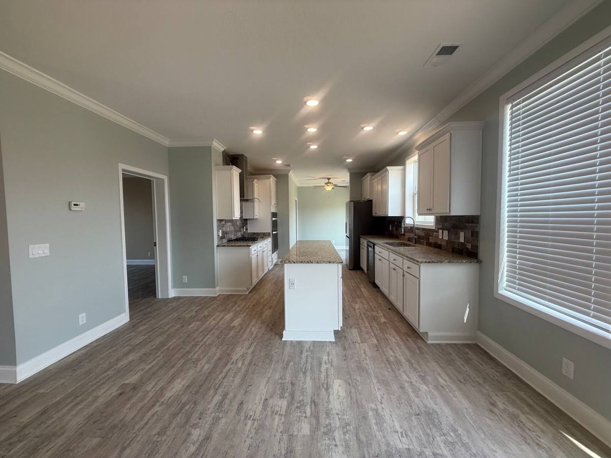 House for rent at 631 Imogene Dr, Gilbertsville, KY 42044
