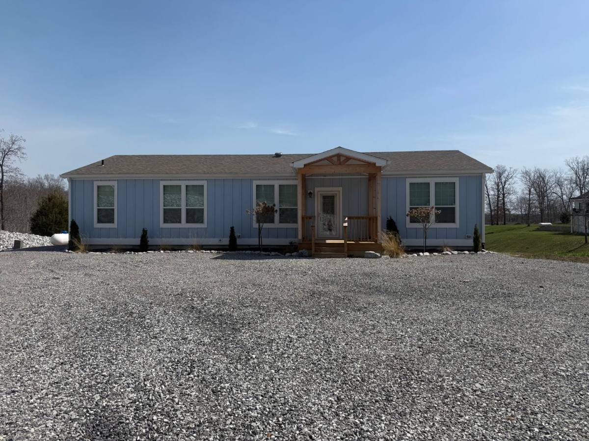 House for rent at 631 Imogene Dr, Gilbertsville, KY 42044