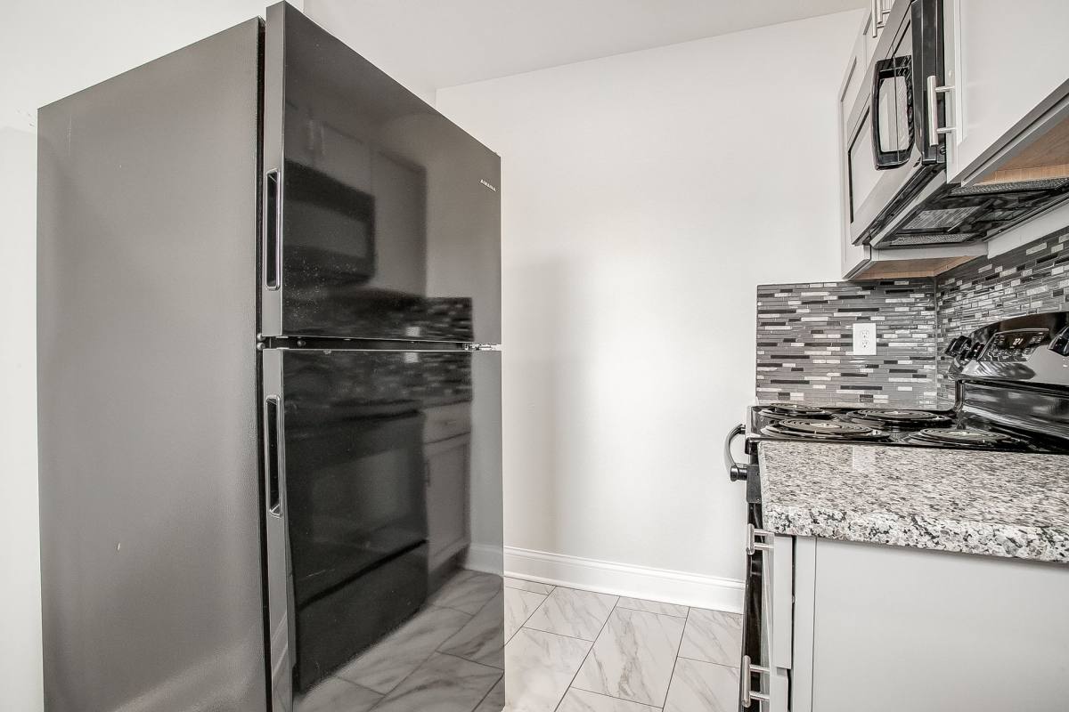 Apartment for rent at 2510 E 59th St, Kansas City, MO 64130