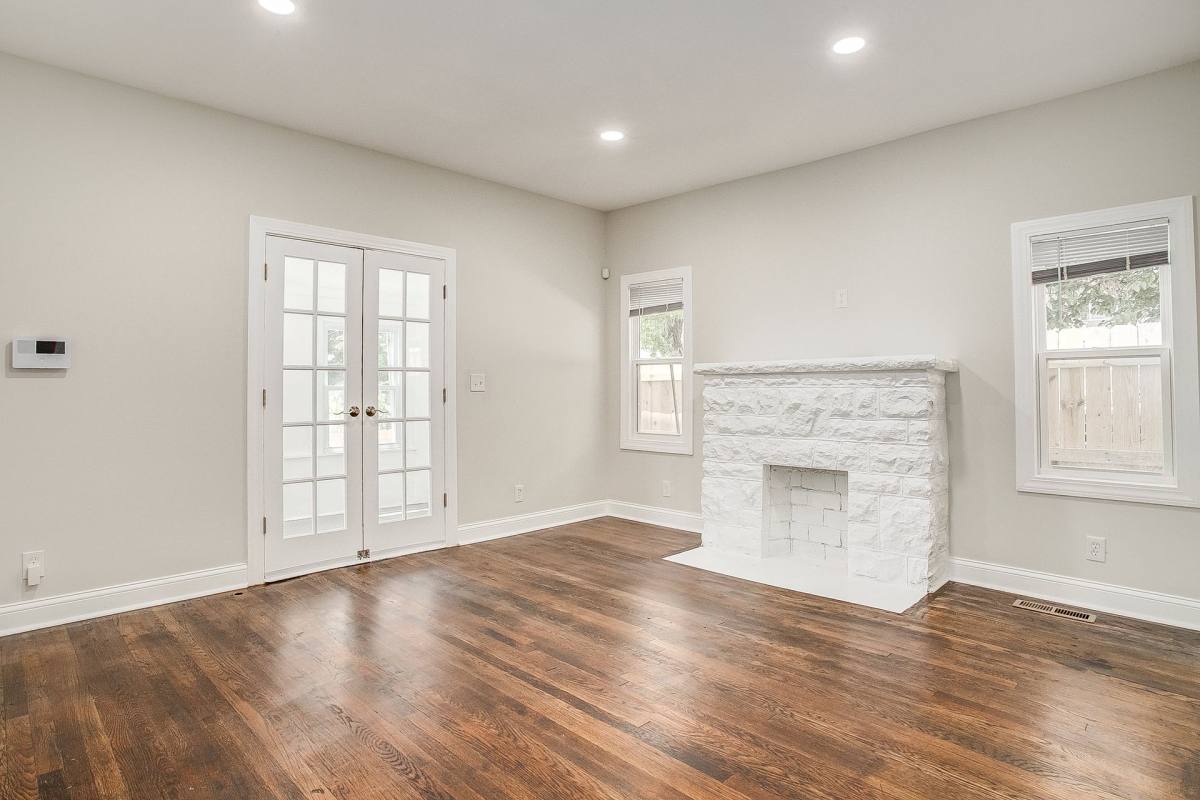 Apartment for rent at 2510 E 59th St, Kansas City, MO 64130