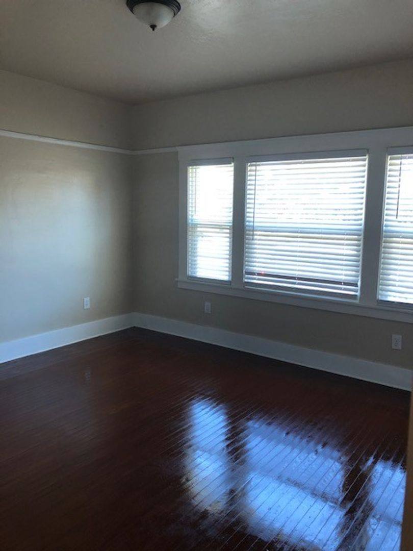 Apartment for rent at 104 10th St, Santa Rosa, CA 95401