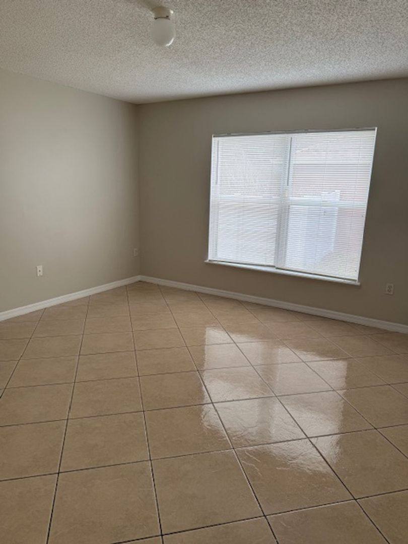 House for rent at 744 Paris Dr, Kissimmee, FL 34759