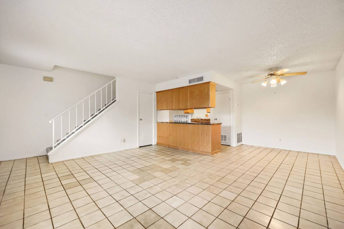 Condo for rent at 1377 Lorilyn Ave, Las Vegas, NV 89119