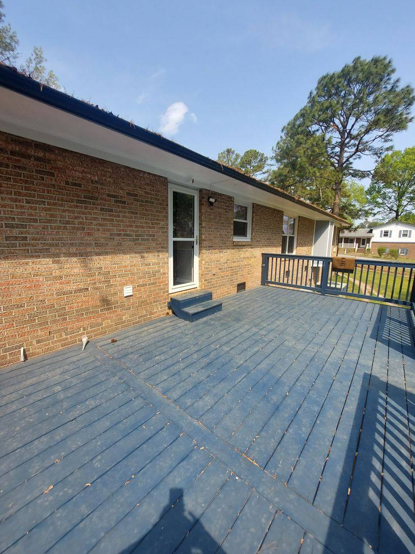 House for rent at 1644 Sweetgum Circle, Fayetteville, NC 28304