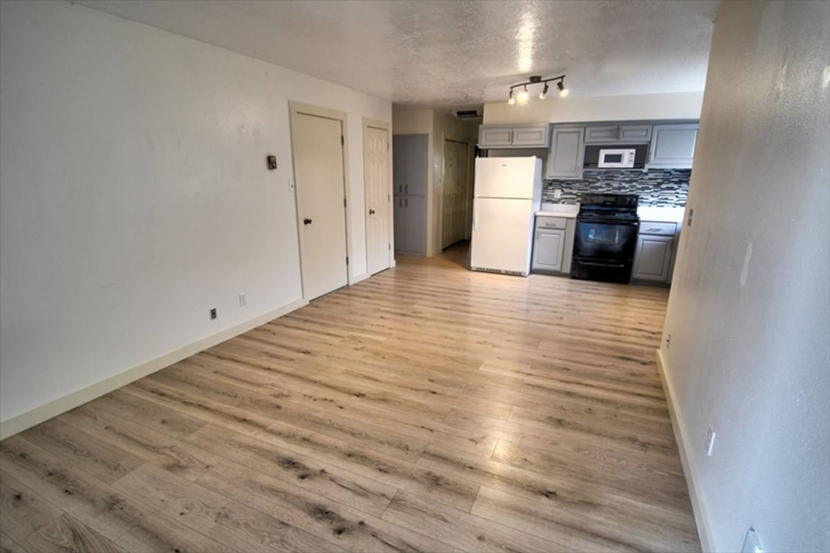 Townhouse for rent at 521 Nathan St SE, Albuquerque, NM 87123