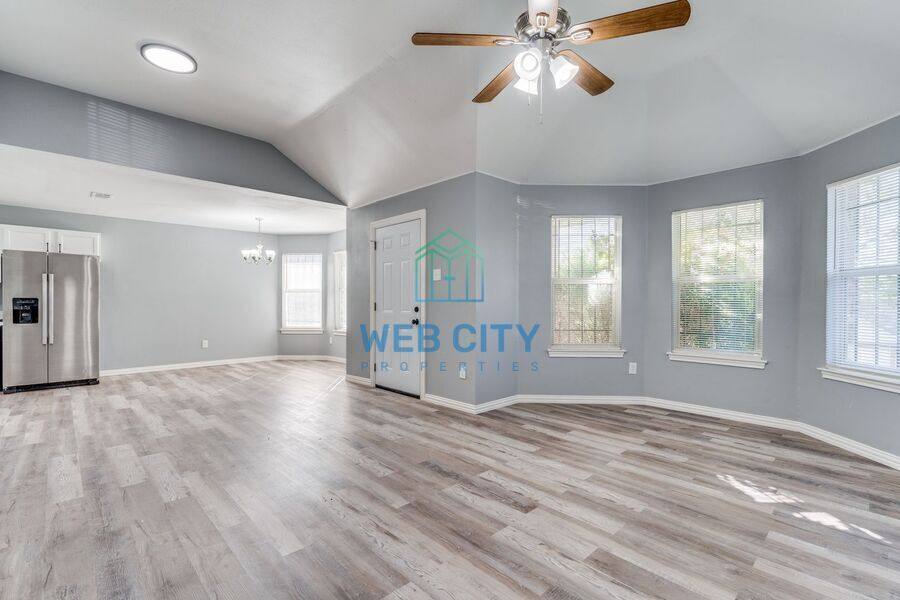 House for rent at 2525 Lyola St, Dallas, TX 75241