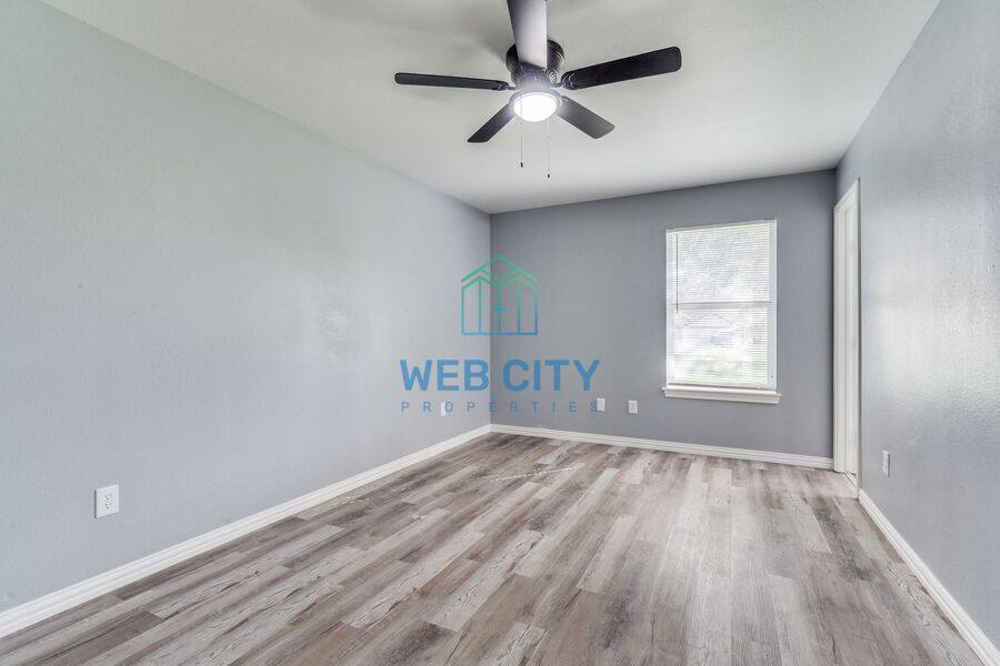 House for rent at 2525 Lyola St, Dallas, TX 75241