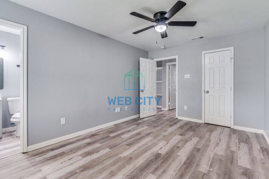 House for rent at 2525 Lyola St, Dallas, TX 75241