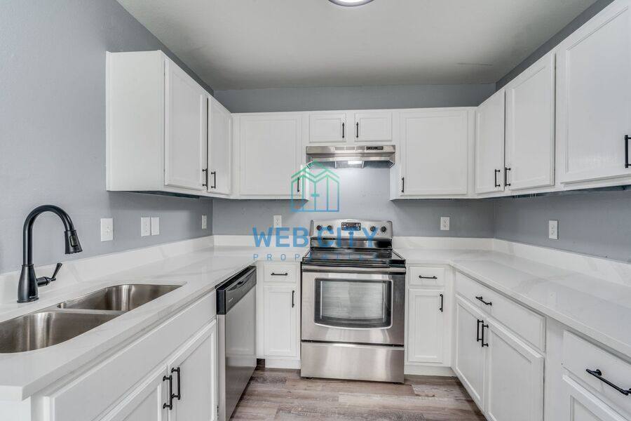 House for rent at 2525 Lyola St, Dallas, TX 75241