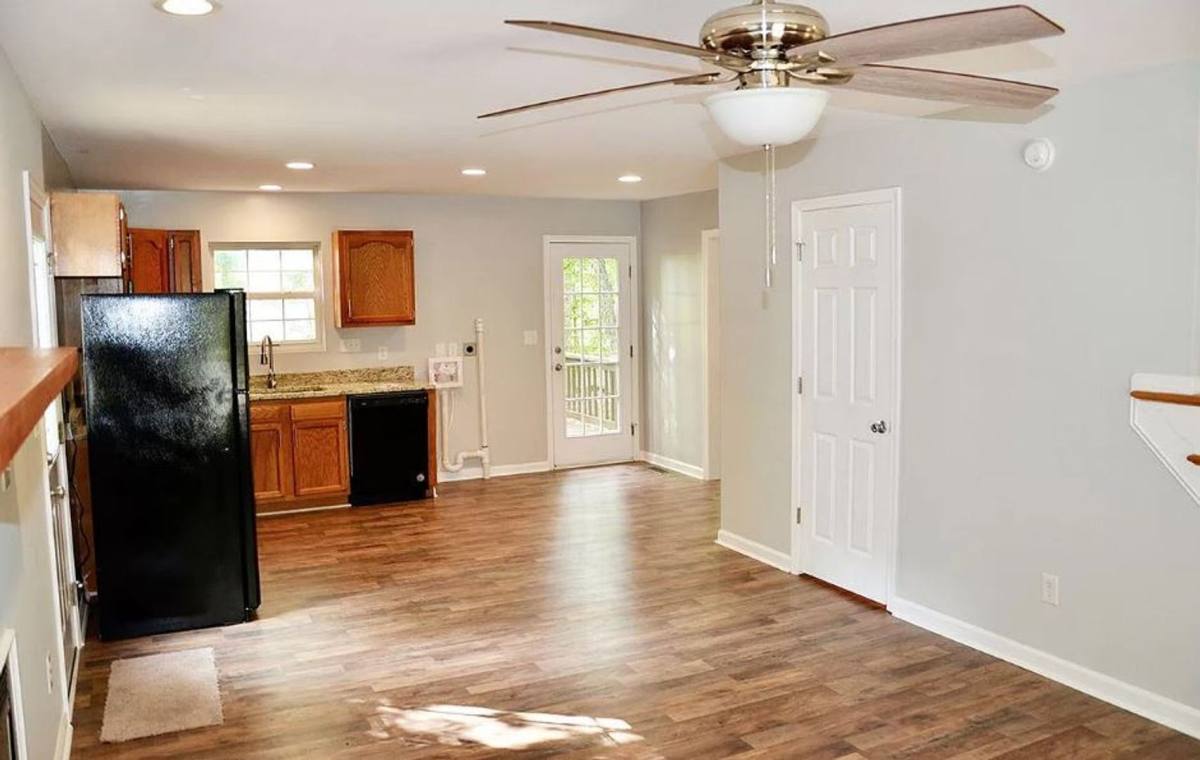House for rent at 25 Glen Burnie Rd, Palmyra, VA 22963