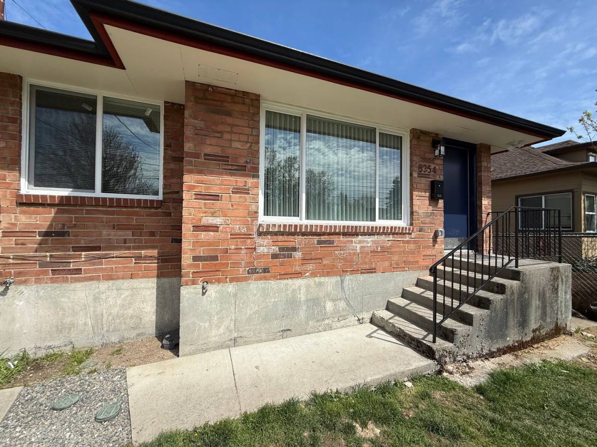 House for rent at 8354 Wabash Ave S, Seattle, WA 98118