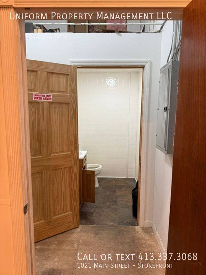 Apartment for rent at 1021 Main St #STOREFRONT, Springfield, MA 01103