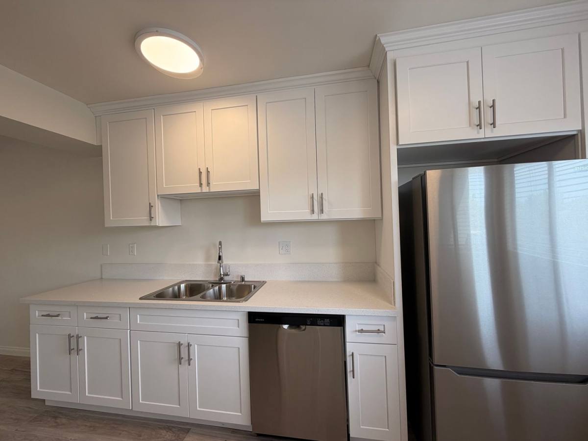 Apartment for rent at 6433 Shirley Ave, Reseda, CA 91335