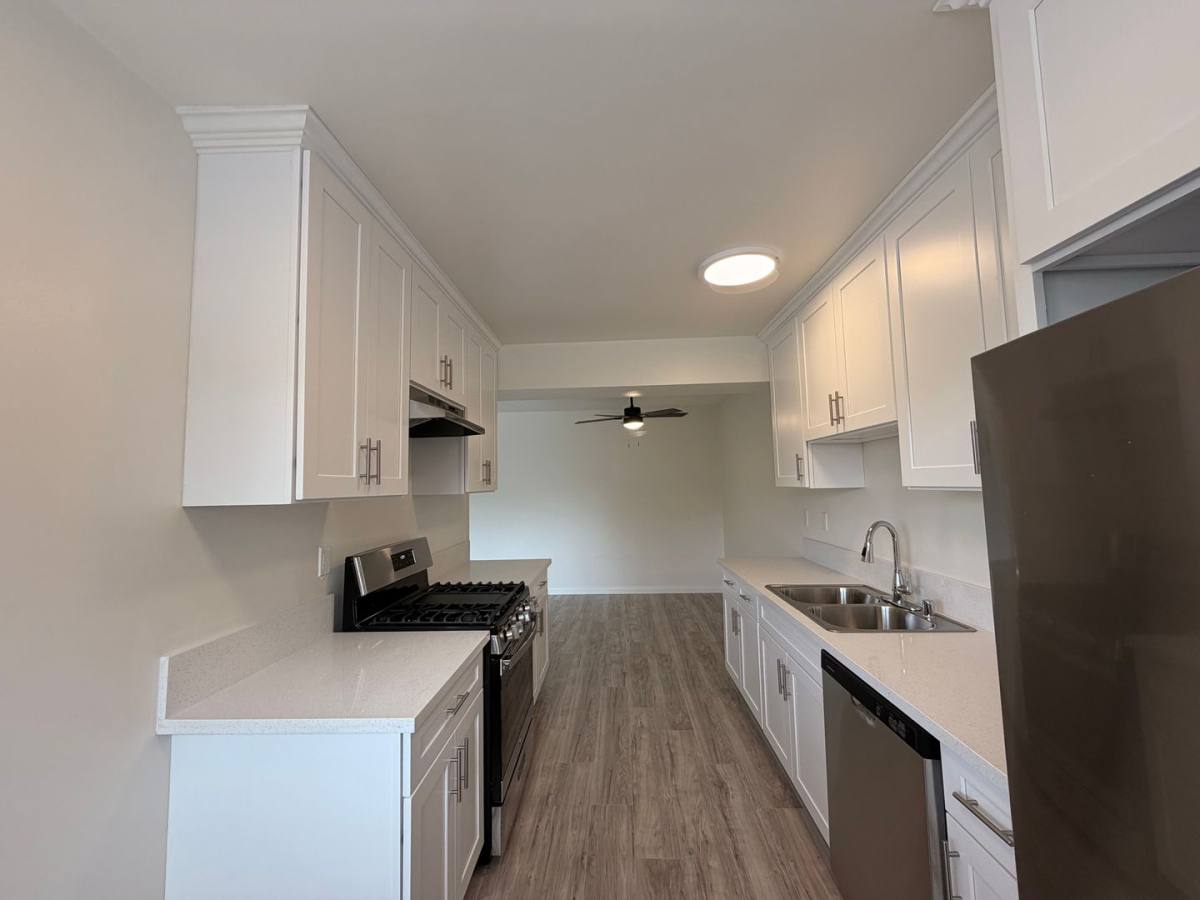 Apartment for rent at 6433 Shirley Ave, Reseda, CA 91335