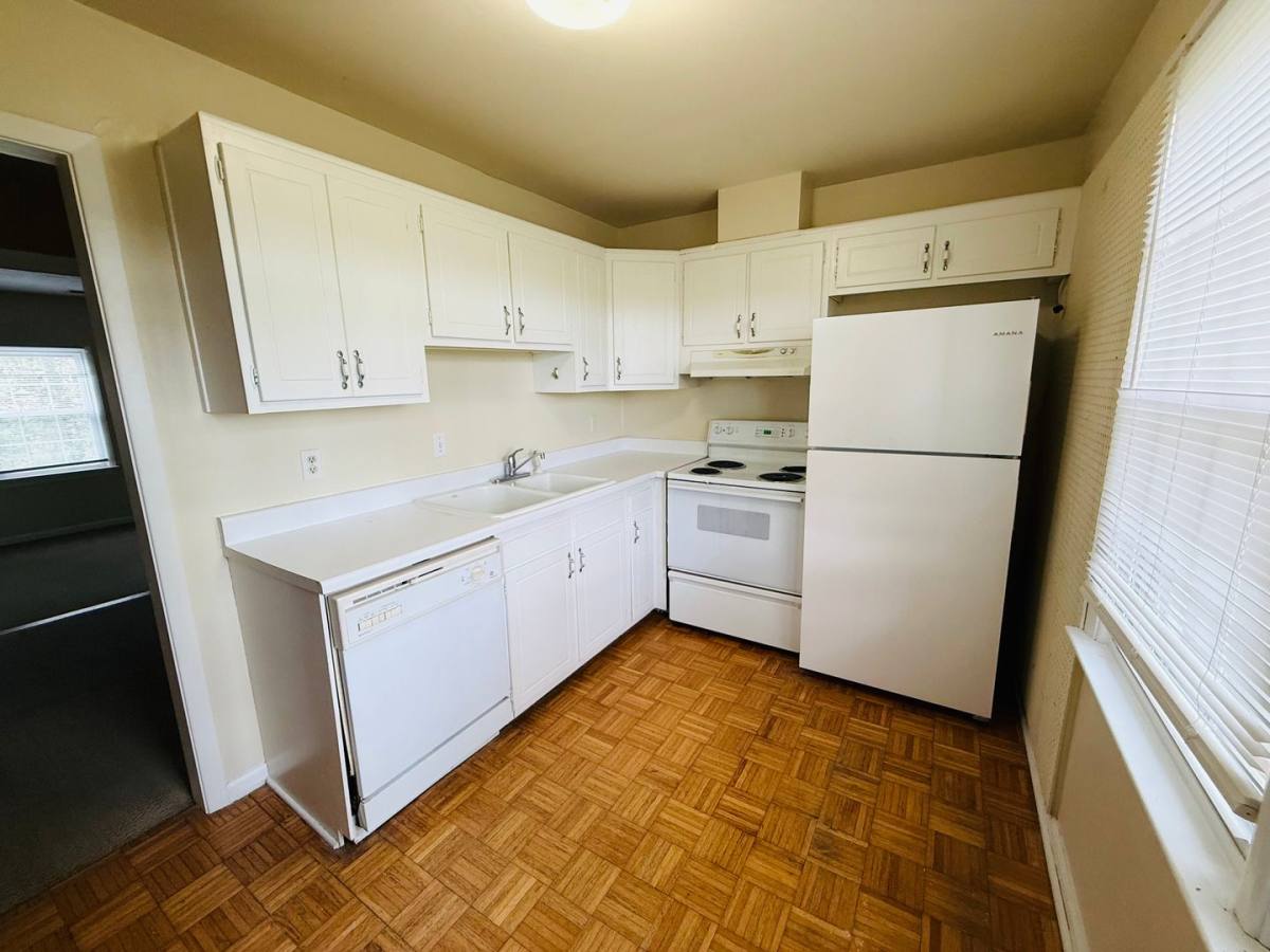 Townhouse for rent at 100 Yorkshire Court, Blacksburg, VA 24060