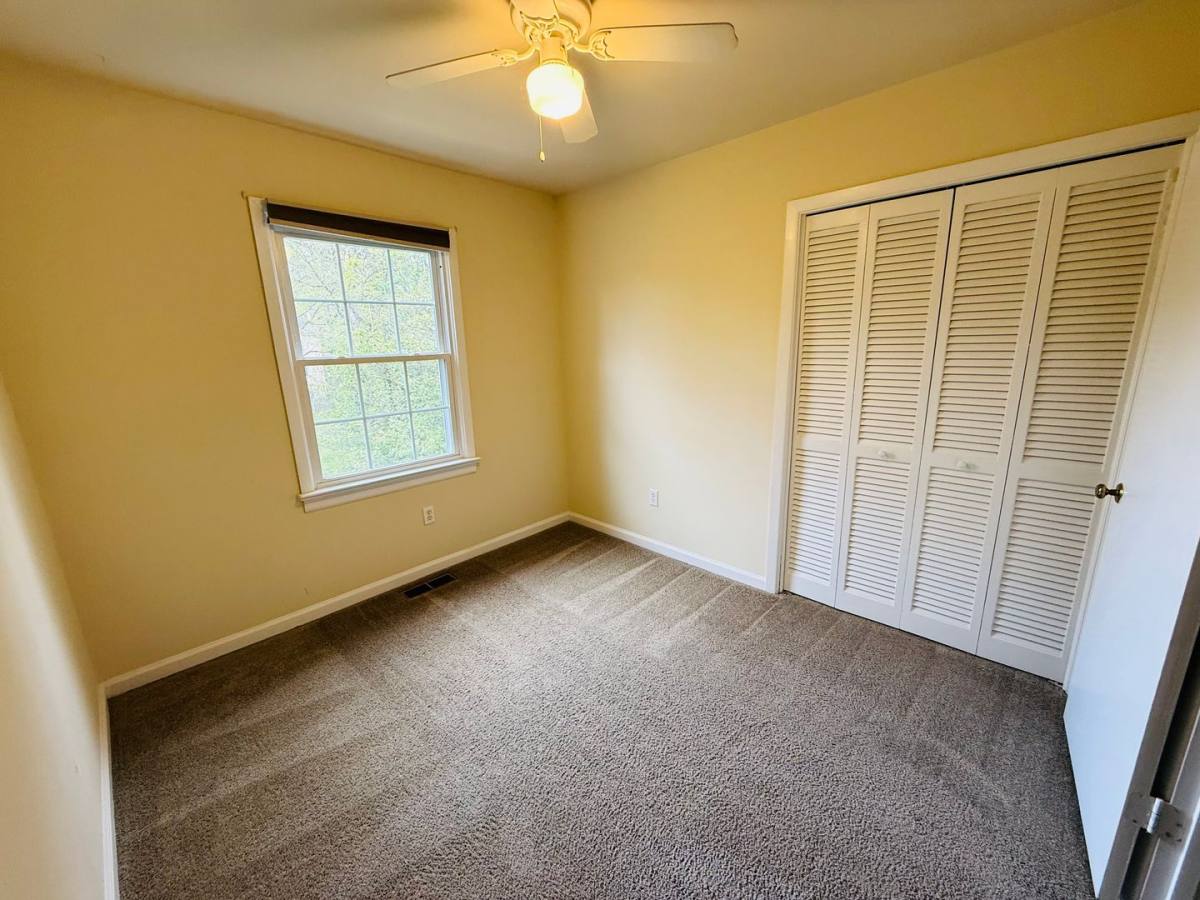 Townhouse for rent at 100 Yorkshire Court, Blacksburg, VA 24060