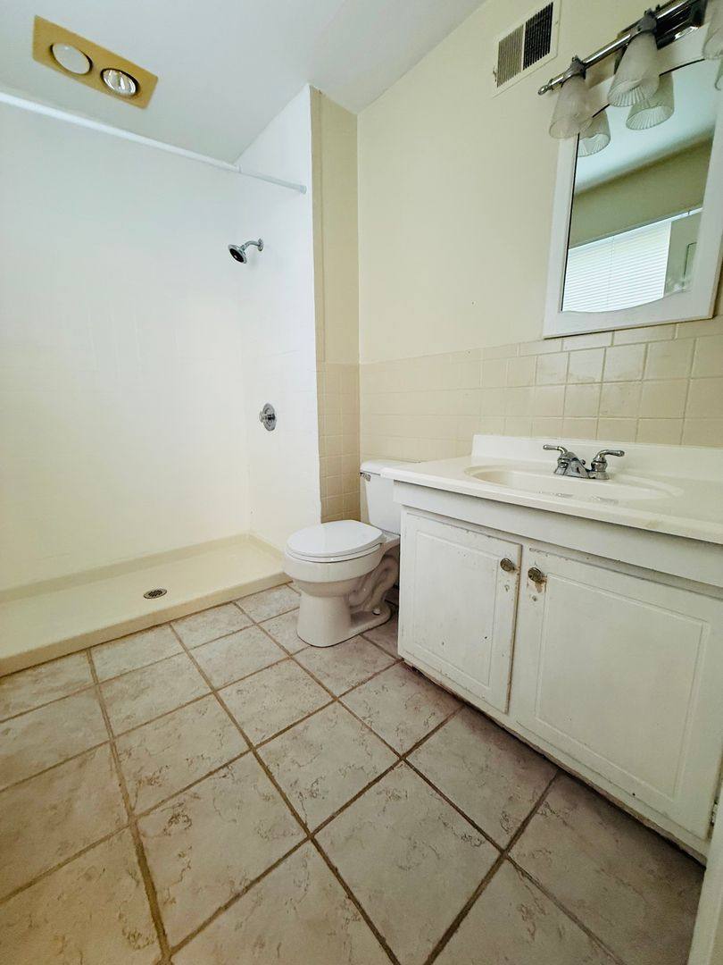 Townhouse for rent at 100 Yorkshire Court, Blacksburg, VA 24060