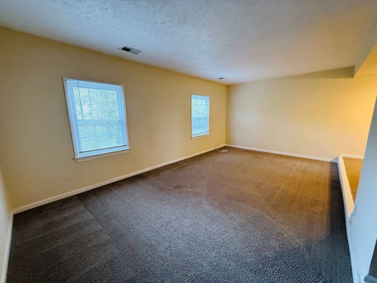 Townhouse for rent at 100 Yorkshire Court, Blacksburg, VA 24060