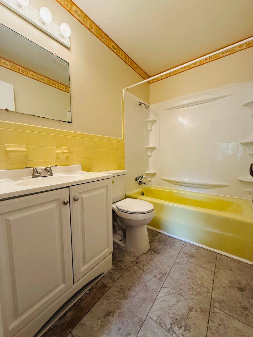 Townhouse for rent at 100 Yorkshire Court, Blacksburg, VA 24060