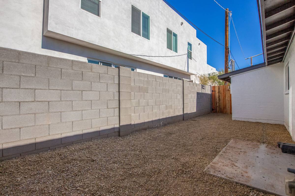Apartment for rent at 4410 N 14th St, Phoenix, AZ 85014