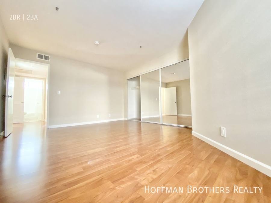 Apartment for rent at 8722 Burton Way #110, Los Angeles, CA 90048