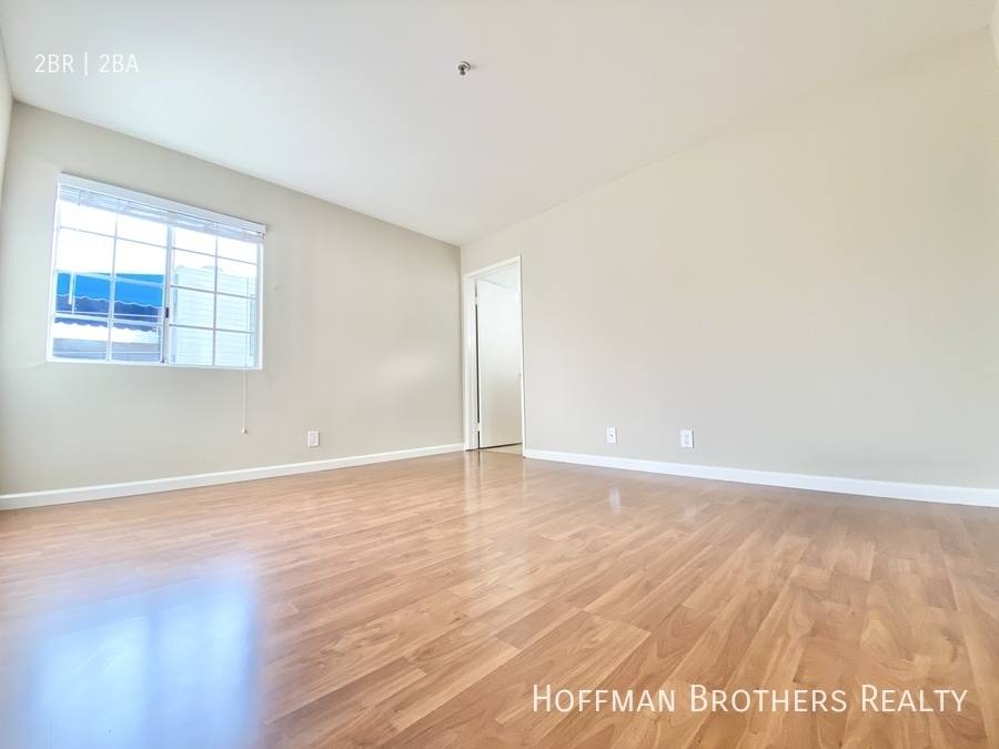 Apartment for rent at 8722 Burton Way #110, Los Angeles, CA 90048