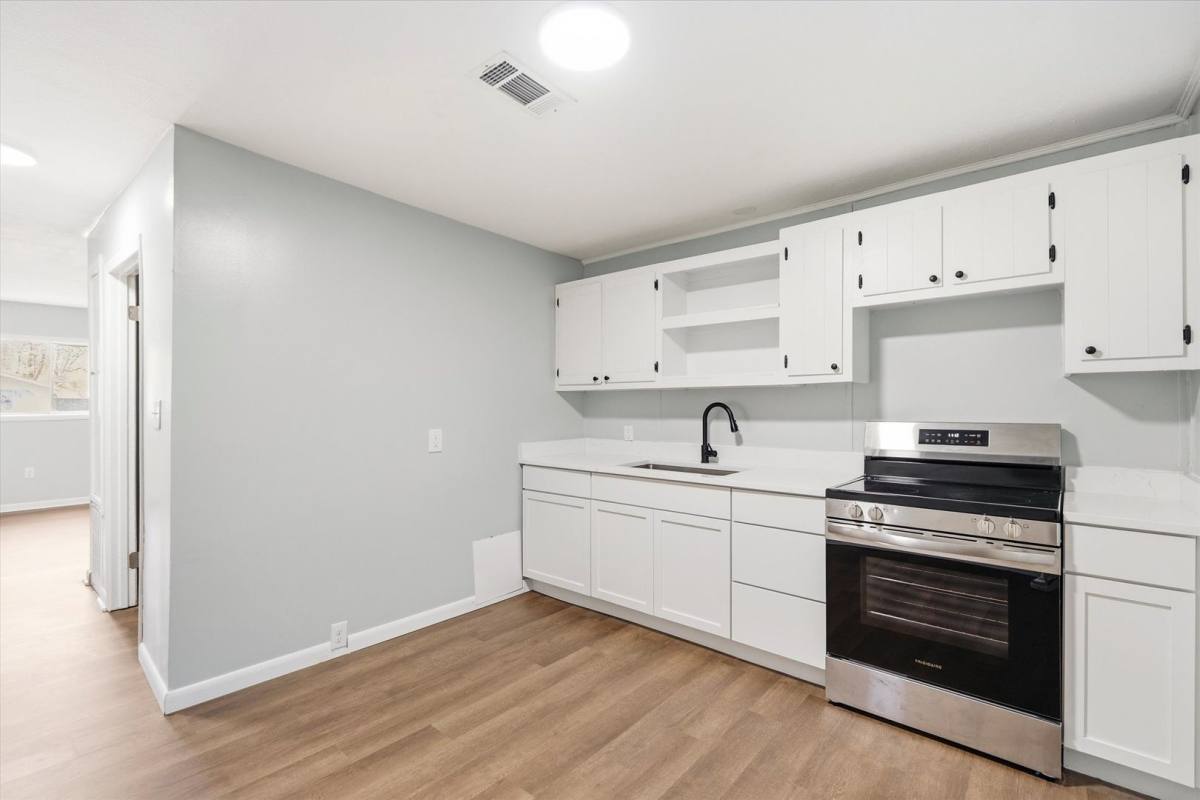 Apartment for rent at 924 W Huntington, Jonesboro, AR 72401