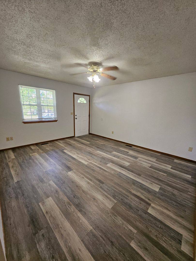 House for rent at 725 Sempire Ave, Joplin, MO 64801