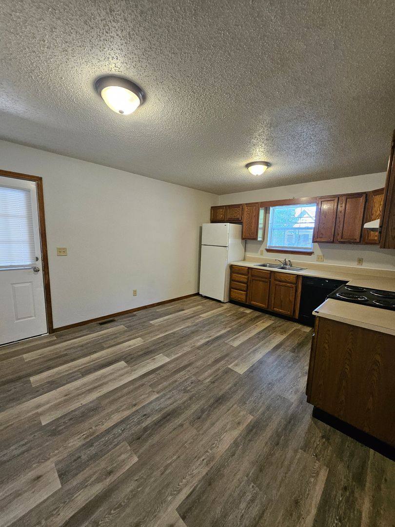 House for rent at 725 Sempire Ave, Joplin, MO 64801