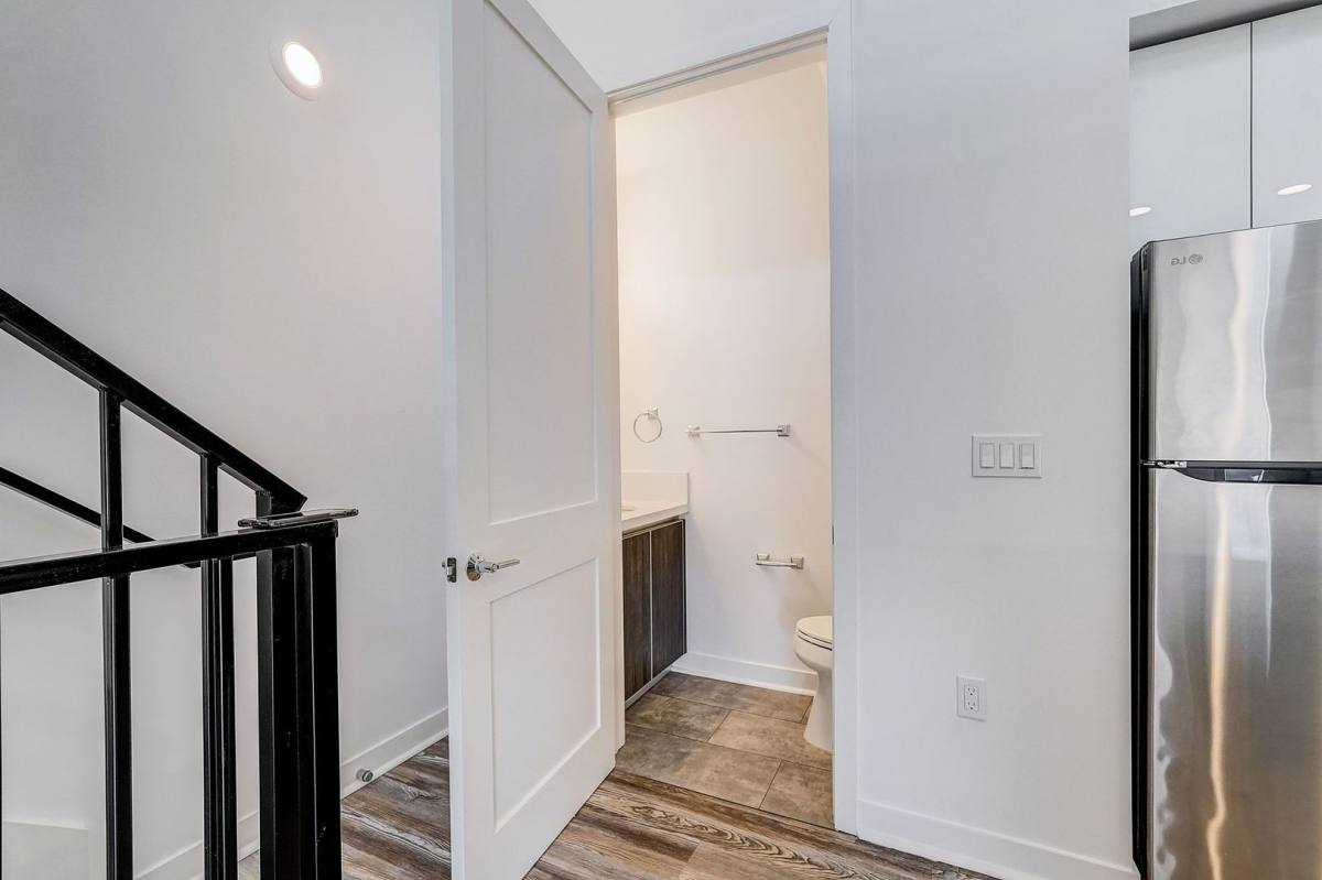 Townhouse for rent at 519 N Normandie, Los Angeles, CA 90004