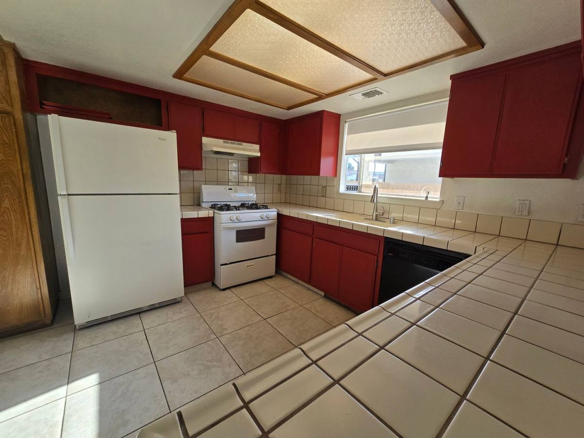 House for rent at 3559 Spice St, Lancaster, CA 93536