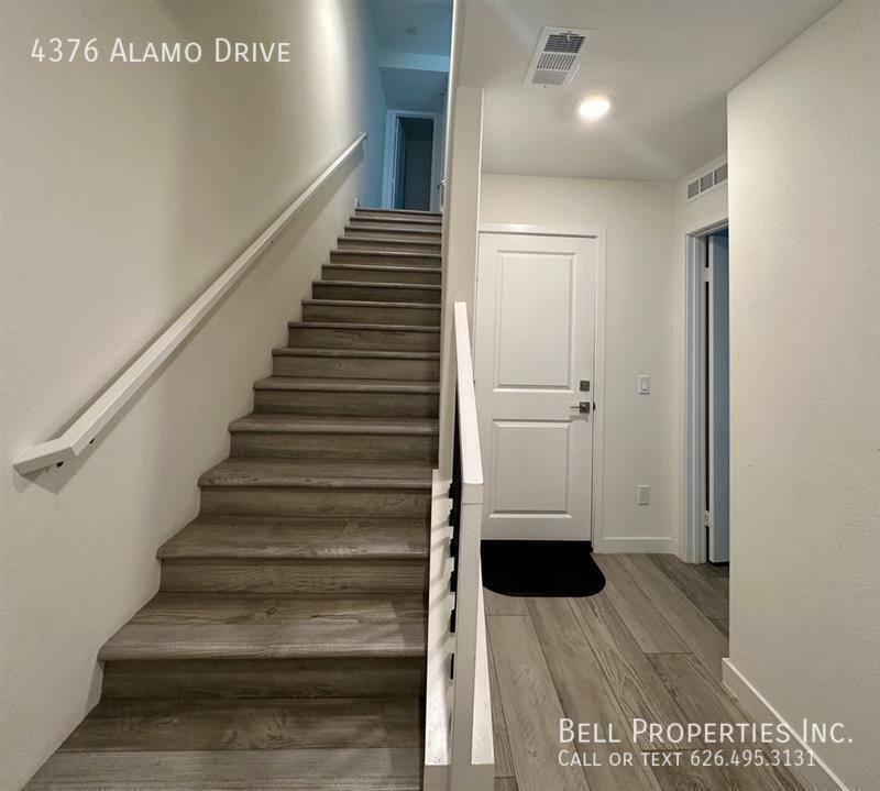 Townhouse for rent at 4376 Alamo Dr, Arcadia, CA 91006
